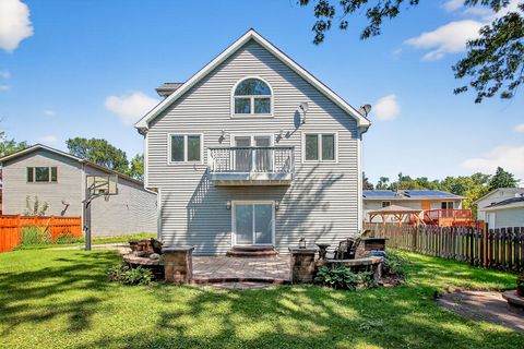 Tiny photo for 1417 E Joyce Avenue, Palatine, IL 60074 (MLS # 12458010)