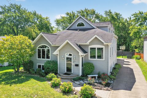 Photo of 1417 E Joyce Avenue, Palatine, IL 60074 (MLS # 12458010)