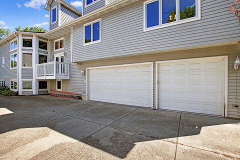 Tiny photo for 1417 E Joyce Avenue, Palatine, IL 60074 (MLS # 12458010)