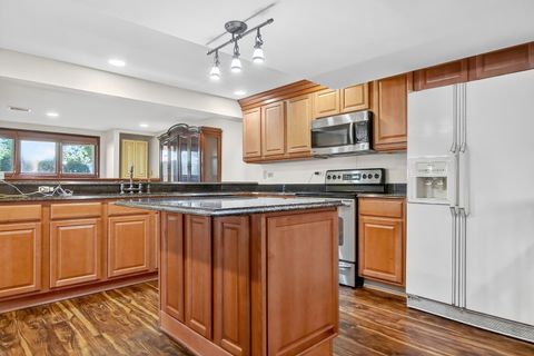 Tiny photo for 1417 E Joyce Avenue, Palatine, IL 60074 (MLS # 12458010)