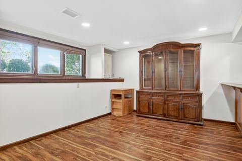 Tiny photo for 1417 E Joyce Avenue, Palatine, IL 60074 (MLS # 12458010)