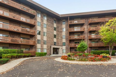 120 Lakeview Drive 514 Bloomingdale IL 60108