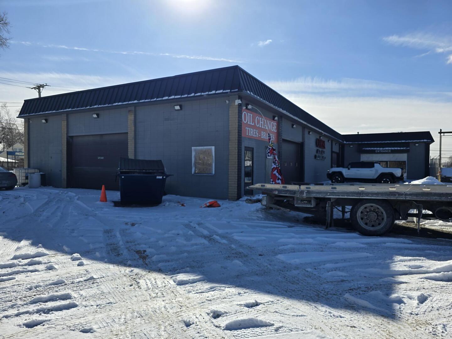 3741 W Columbus Avenue