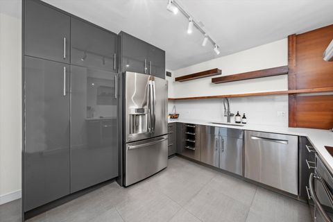 Tiny photo for 555 W Cornelia Avenue #1311, Chicago, IL 60657 (MLS # 12452833)