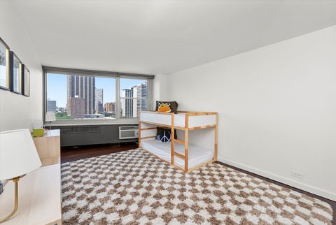 Tiny photo for 555 W Cornelia Avenue #1311, Chicago, IL 60657 (MLS # 12452833)