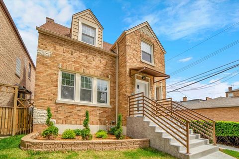 Tiny photo for 6014 W Fletcher Street, Chicago, IL 60634 (MLS # 12495850)