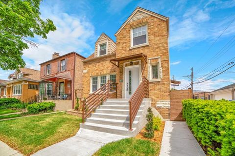 Photo of 6014 W Fletcher Street, Chicago, IL 60634 (MLS # 12495850)
