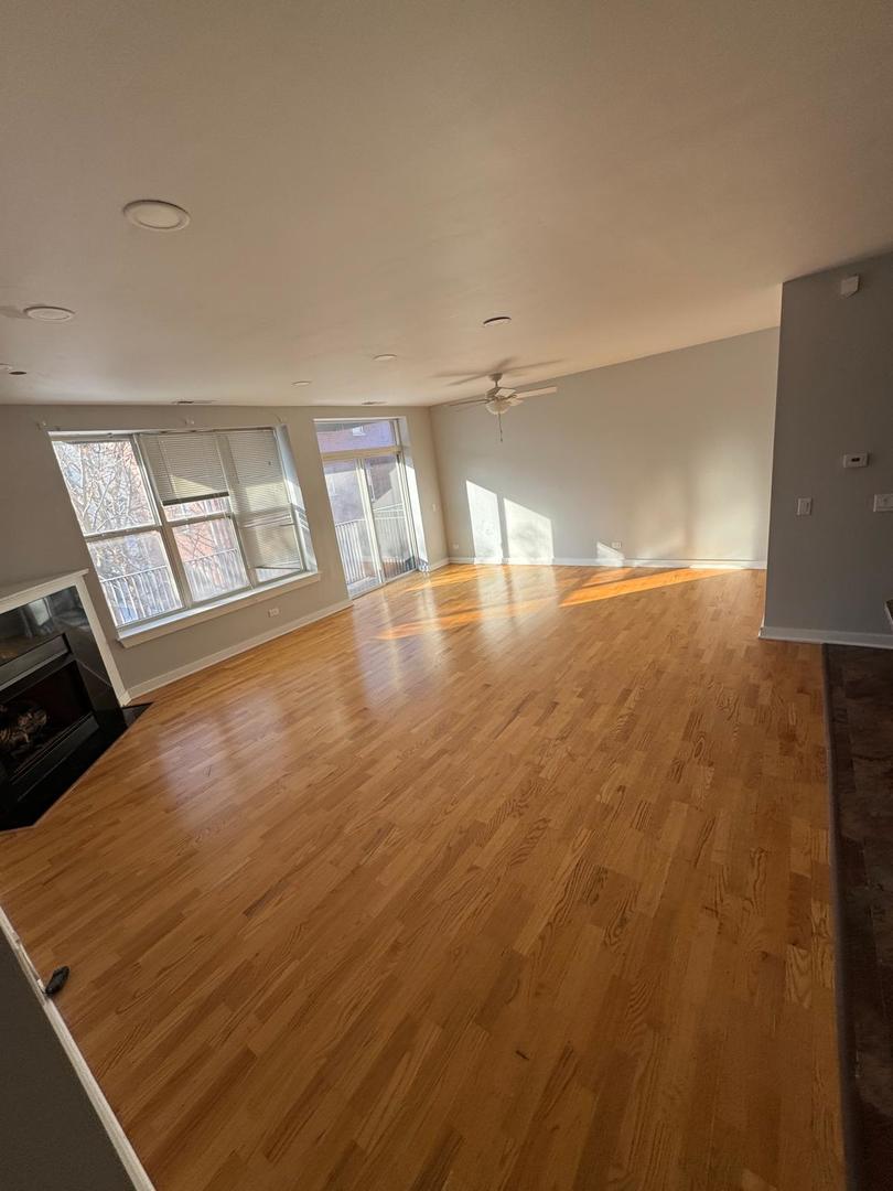 2257 W Lake Street 203