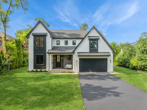 900 Pleasant Lane Glenview IL 60025