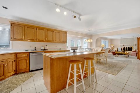 Tiny photo for 10833 Long Avenue, Oak Lawn, IL 60453 (MLS # 12514743)