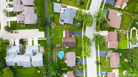 Tiny photo for 6805 Westmoreland Drive, Woodridge, IL 60517 (MLS # 12442343)