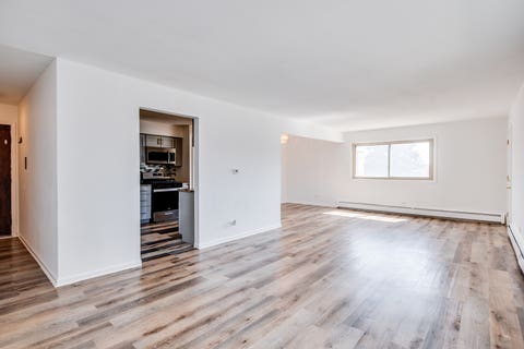 Tiny photo for 1313B S Rebecca Road #210, Lombard, IL 60148 (MLS # 12705583)