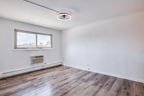 Tiny photo for 1313B S Rebecca Road #210, Lombard, IL 60148 (MLS # 12705583)