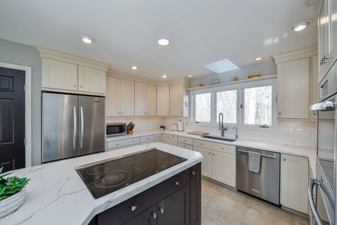 Tiny photo for 1907 Shoreline Drive, St. Charles, IL 60174 (MLS # 12559765)