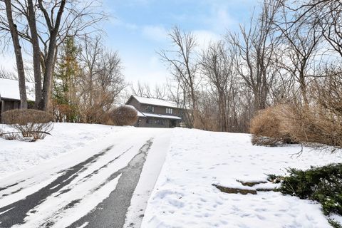 Tiny photo for 1907 Shoreline Drive, St. Charles, IL 60174 (MLS # 12559765)