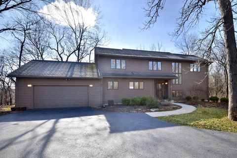 Tiny photo for 1907 Shoreline Drive, St. Charles, IL 60174 (MLS # 12559765)