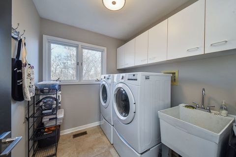 Tiny photo for 1907 Shoreline Drive, St. Charles, IL 60174 (MLS # 12559765)