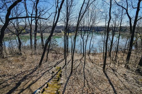 Tiny photo for 1907 Shoreline Drive, St. Charles, IL 60174 (MLS # 12559765)