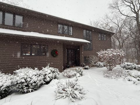 Tiny photo for 1907 Shoreline Drive, St. Charles, IL 60174 (MLS # 12559765)