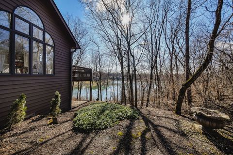 Tiny photo for 1907 Shoreline Drive, St. Charles, IL 60174 (MLS # 12559765)