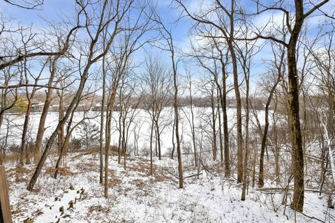 Tiny photo for 1907 Shoreline Drive, St. Charles, IL 60174 (MLS # 12559765)