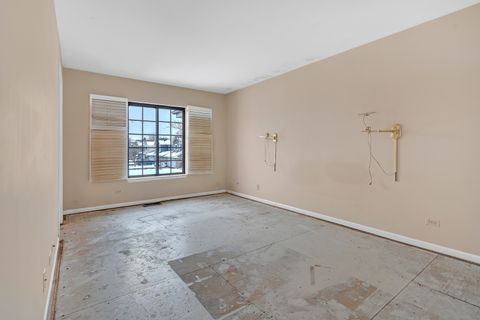 Tiny photo for 171 N Clare Court, Wood Dale, IL 60191 (MLS # 12529985)