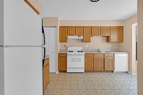 Tiny photo for 171 N Clare Court, Wood Dale, IL 60191 (MLS # 12529985)