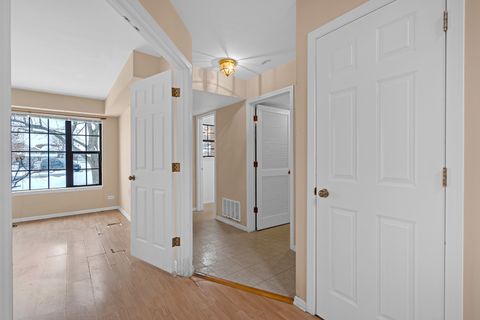 Tiny photo for 171 N Clare Court, Wood Dale, IL 60191 (MLS # 12529985)