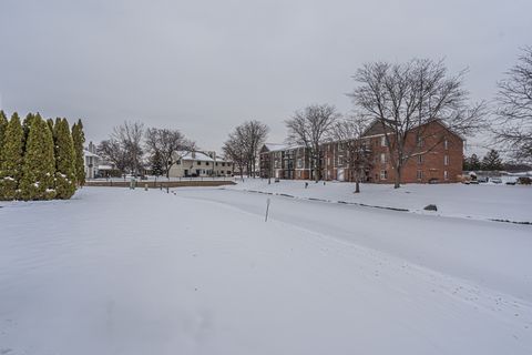 Tiny photo for 171 N Clare Court, Wood Dale, IL 60191 (MLS # 12529985)