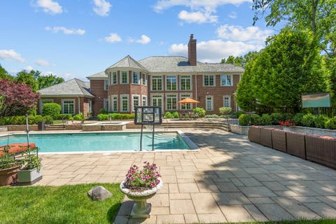 Tiny photo for 1150 W Keswick Lane W, Lake Forest, IL 60045 (MLS # 12672930)