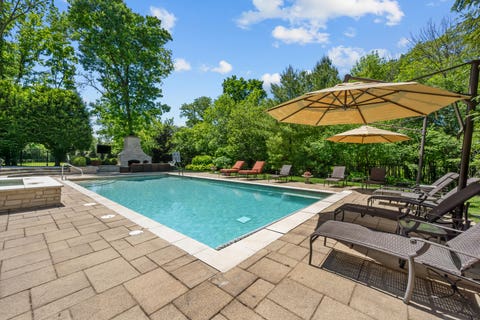 Tiny photo for 1150 W Keswick Lane W, Lake Forest, IL 60045 (MLS # 12672930)