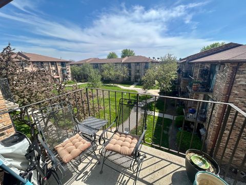 Tiny photo for 322 Klein Creek Court #E, Carol Stream, IL 60188 (MLS # 12630098)