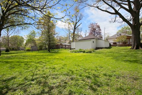 Tiny photo for 155 S Slusser Street, Grayslake, IL 60030 (MLS # 12603704)