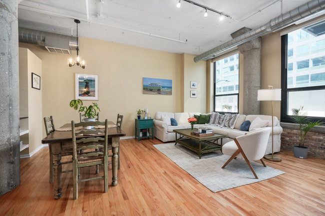 130 S CANAL Street 217