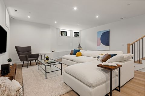 Tiny photo for 3711 N Magnolia Avenue, Chicago, IL 60613 (MLS # 12623874)