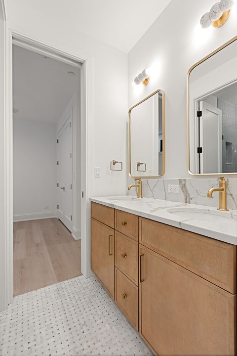 Tiny photo for 3711 N Magnolia Avenue, Chicago, IL 60613 (MLS # 12623874)