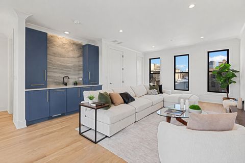 Tiny photo for 3711 N Magnolia Avenue, Chicago, IL 60613 (MLS # 12623874)