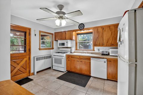 Tiny photo for 218 S Rockford Avenue, Rockford, IL 61104 (MLS # 12493082)
