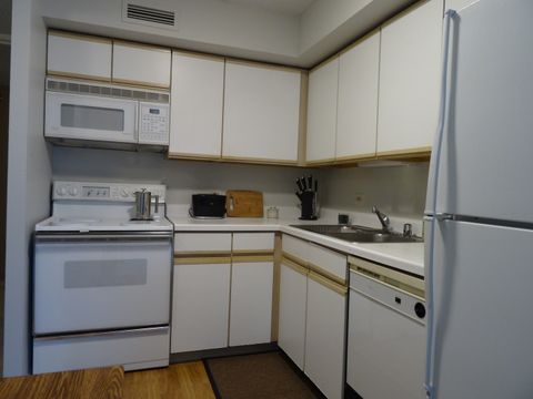 Tiny photo for 440 N MCCLURG Court #721, Chicago, IL 60611 (MLS # 12567316)