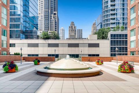 Tiny photo for 440 N MCCLURG Court #721, Chicago, IL 60611 (MLS # 12567316)