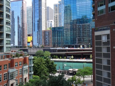 Tiny photo for 440 N MCCLURG Court #721, Chicago, IL 60611 (MLS # 12567316)