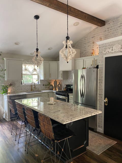 Tiny photo for 110 Swanson Street, Ottawa, IL 61350 (MLS # 12737323)