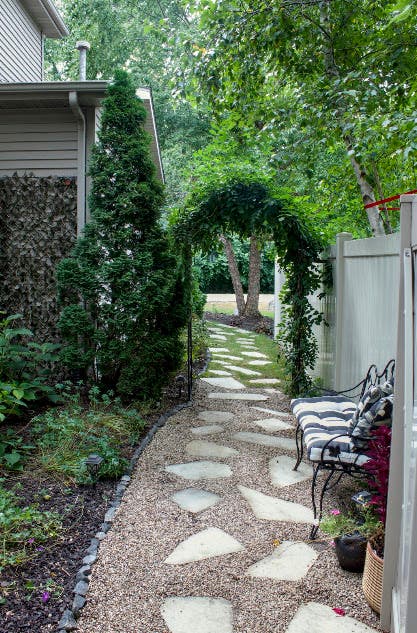Tiny photo for 110 Swanson Street, Ottawa, IL 61350 (MLS # 12737323)