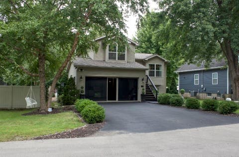 Tiny photo for 110 Swanson Street, Ottawa, IL 61350 (MLS # 12737323)