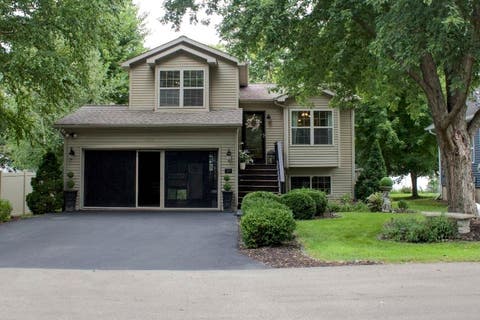 Photo of 110 Swanson Street, Ottawa, IL 61350 (MLS # 12737323)