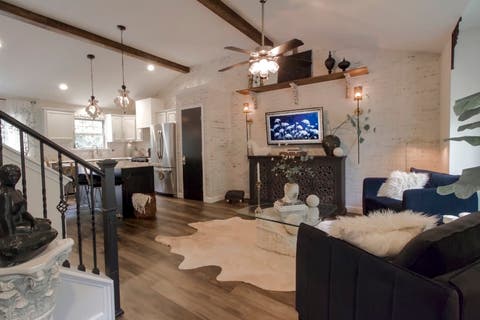 Tiny photo for 110 Swanson Street, Ottawa, IL 61350 (MLS # 12737323)