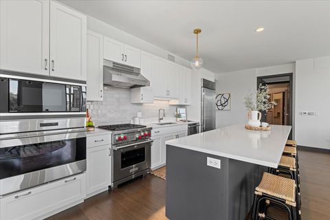 Tiny photo for 540 W Webster Avenue #311, Chicago, IL 60614 (MLS # 12464652)