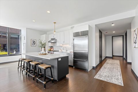 Tiny photo for 540 W Webster Avenue #311, Chicago, IL 60614 (MLS # 12464652)
