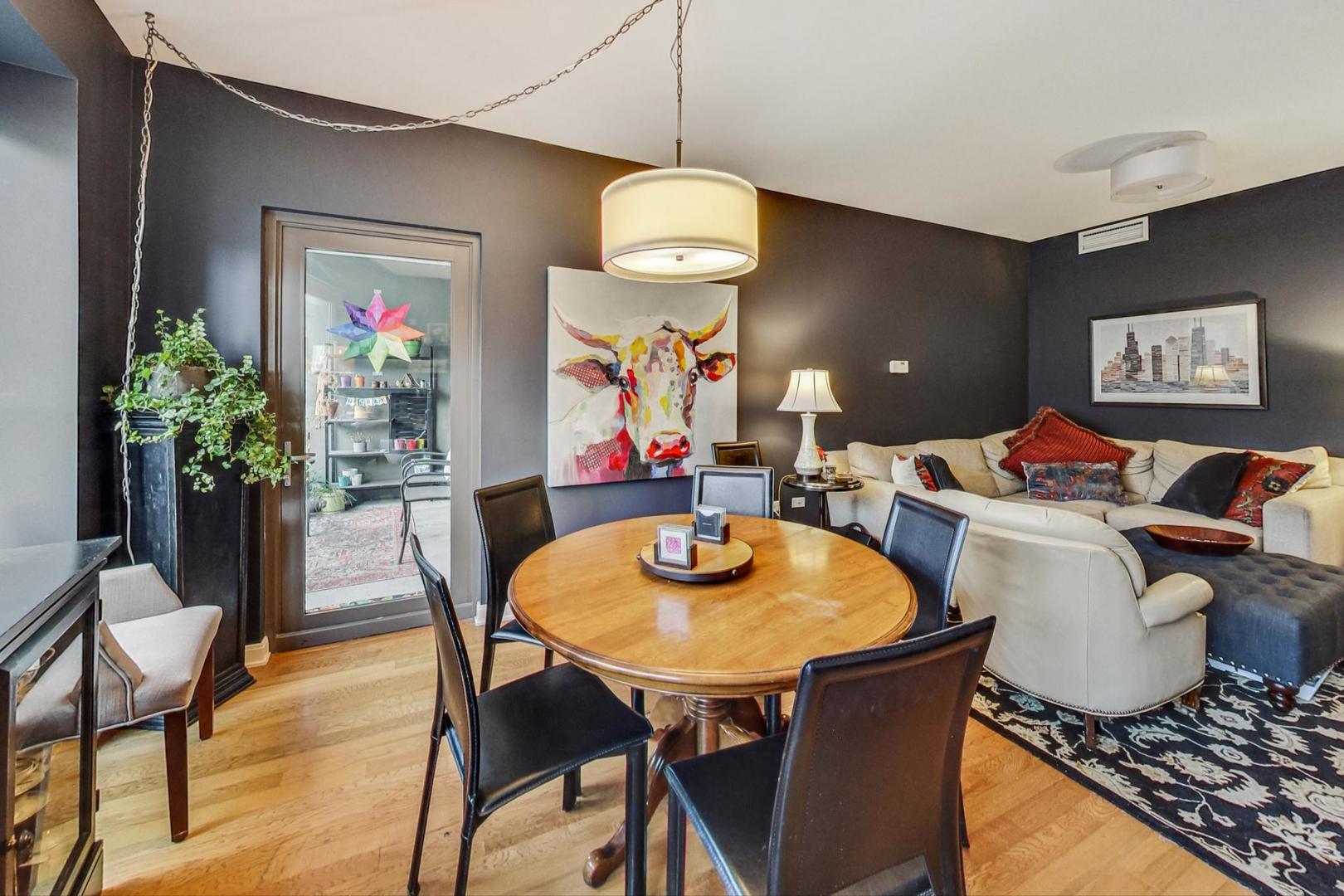 130 N Garland Court 1806