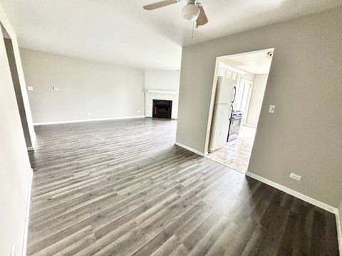 Tiny photo for 315 Ashbury Court #3, Roselle, IL 60172 (MLS # 12450373)